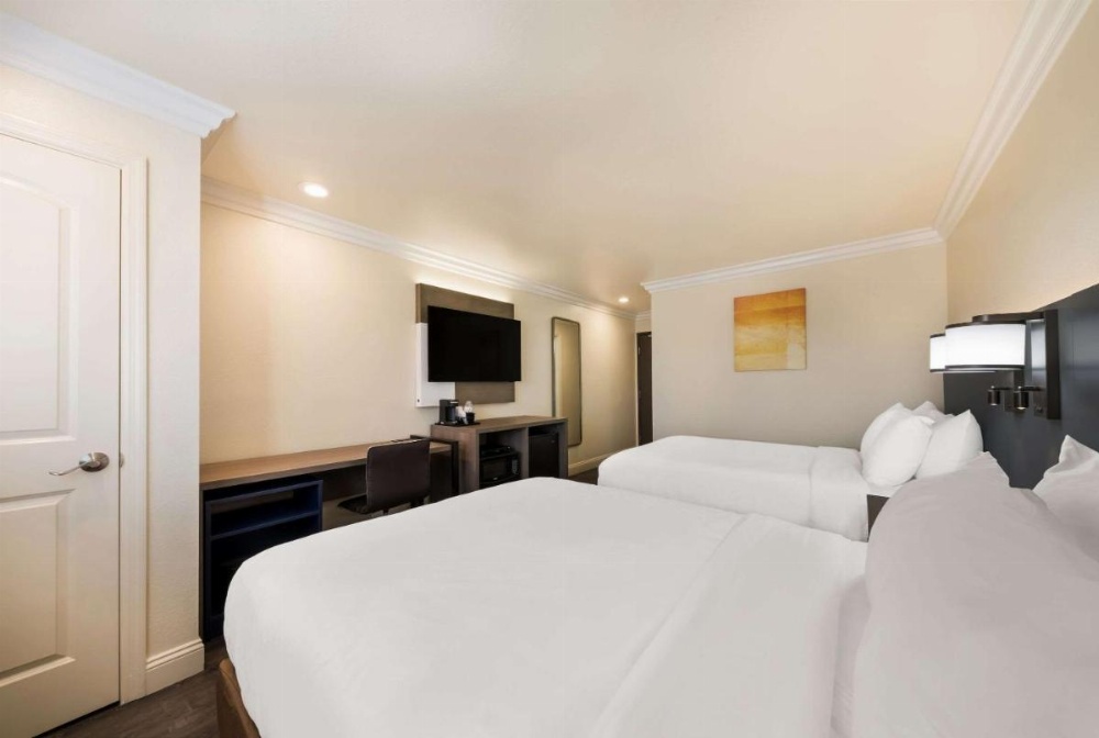 Comfort Inn Gilroy Image 17