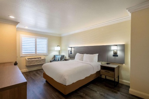 Comfort Inn Gilroy image 21