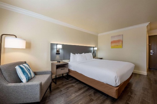 Comfort Inn Gilroy image 23