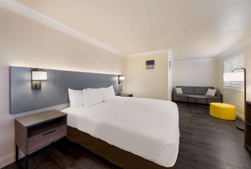 Comfort Inn Gilroy image 9